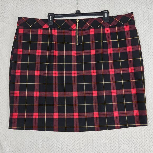 Womens Torrid Betsey Johnson Mini Luxe Ponte Skirt red Plaid Size 3 3X 22-24 NWT - Picture 2 of 14